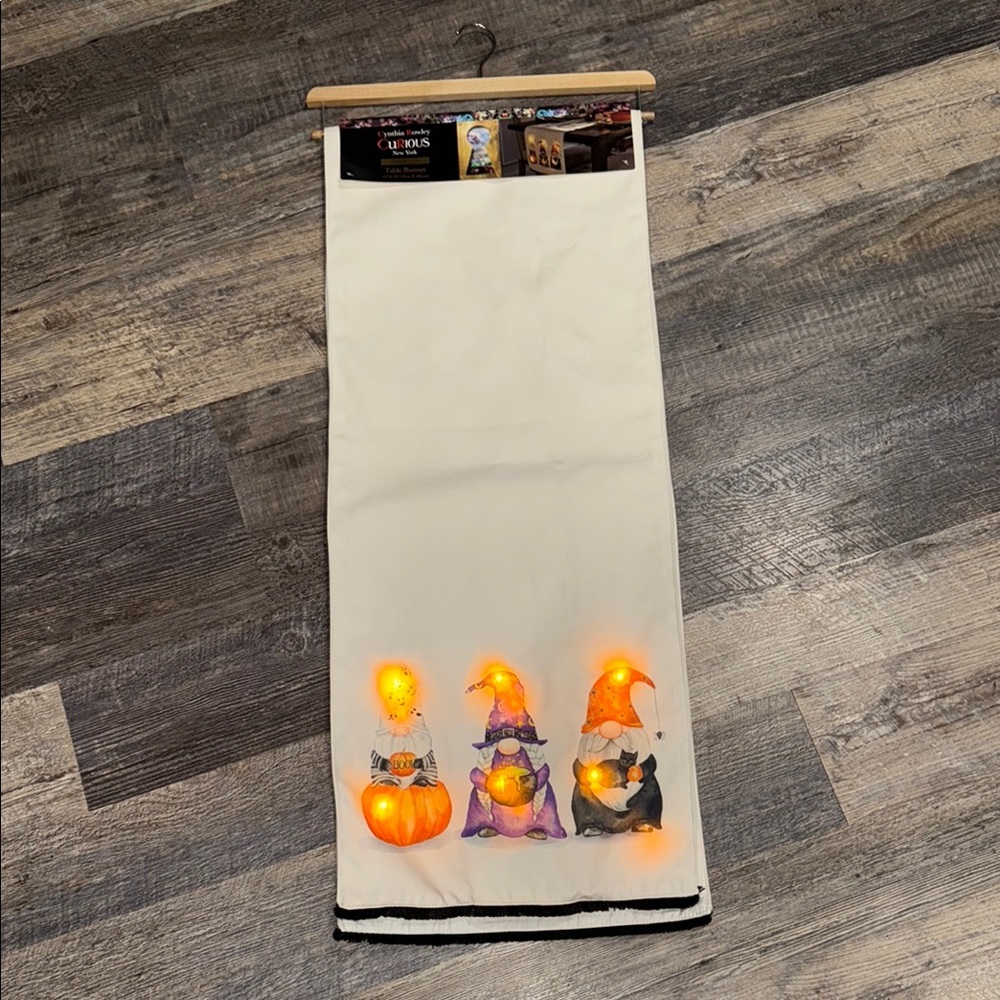 Cynthia Rowley Halloween Cream Table Runner